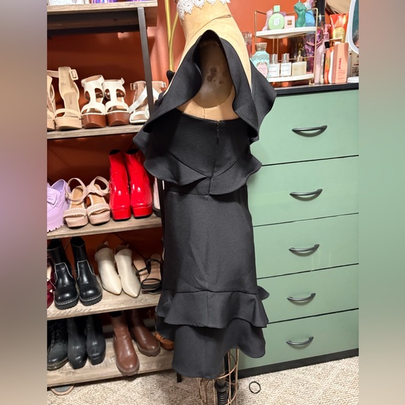 Express Black Ruffle Mini Dress - Picture 6 of 8